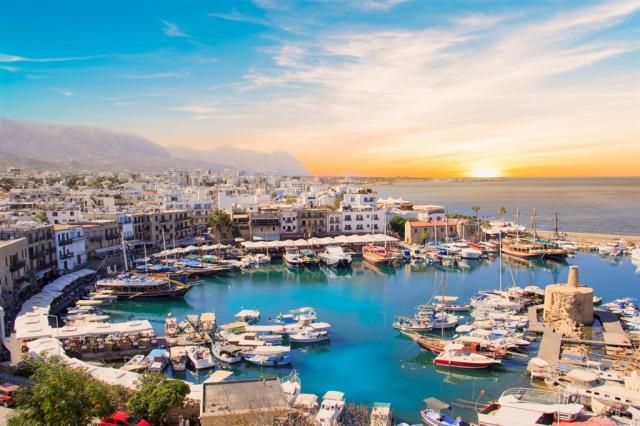 Kypr - Kyrenia shutterstock_765026743.jpg