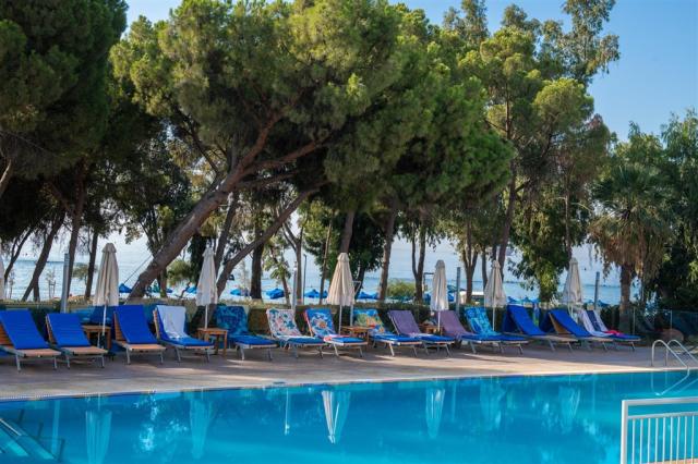 Park Beach - pool.jpg