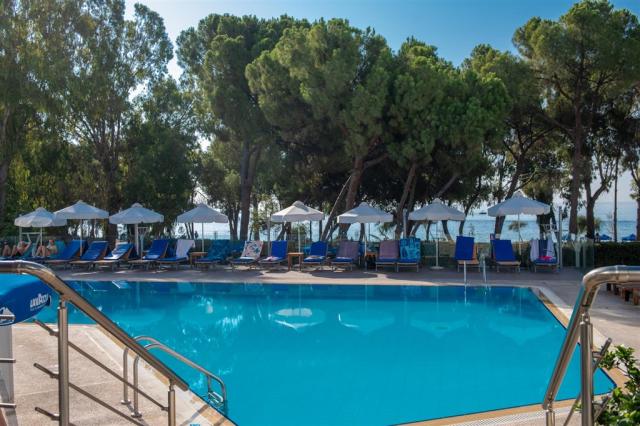 Park Beach - pool II.jpg