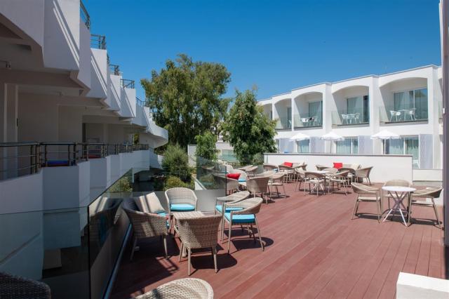 Park Beach - terrace.jpg