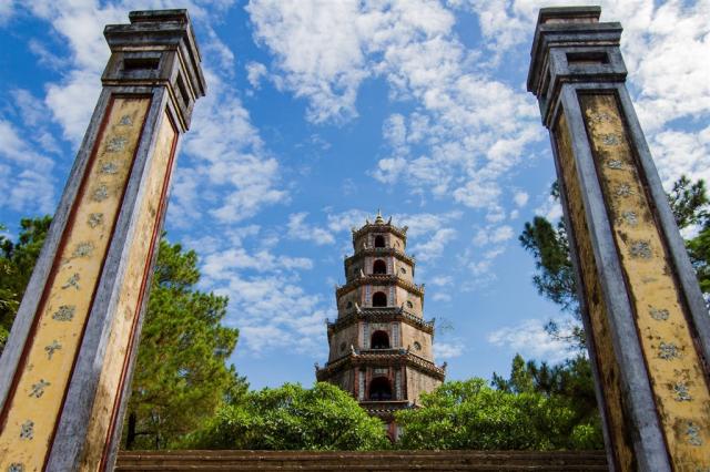 Vietnam - Thien Mu Pagoda shutterstock_205454809.jpg