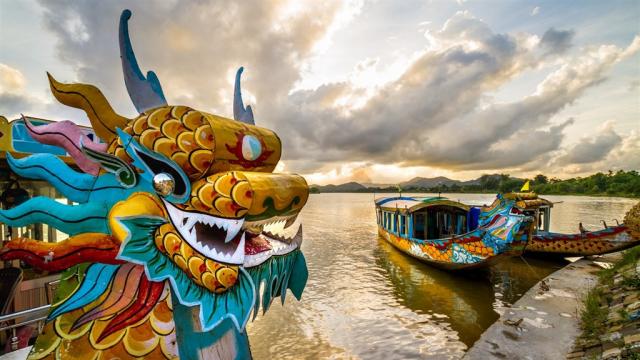 Vietnam Hue shutterstock_576106168.jpg