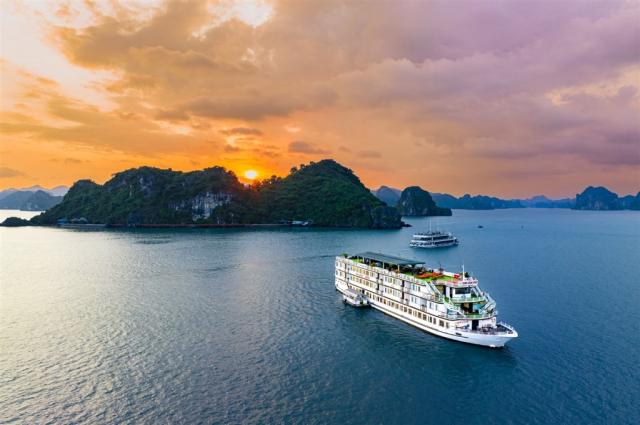 Plavba Ha Long Bay.jpeg