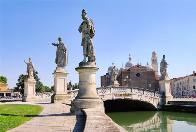 Itálie - Padova shutterstock_249726469.jpg