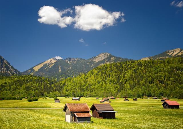 Německo - Bavorské Alpy shutterstock_86315275.jpg