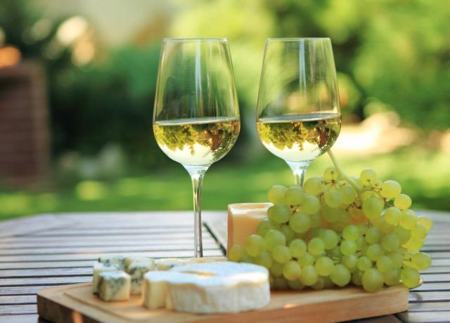 Francie -Burgundsko - shutterstock_74957689.jpg