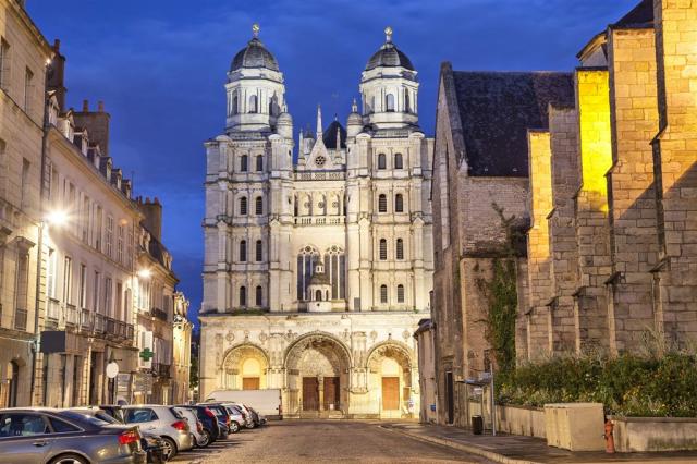 Francie - Dijon - shutterstock_213279820.jpg
