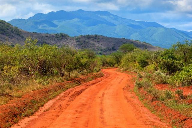 Keňa - NP Tsavo West shutterstock_130142567.jpg