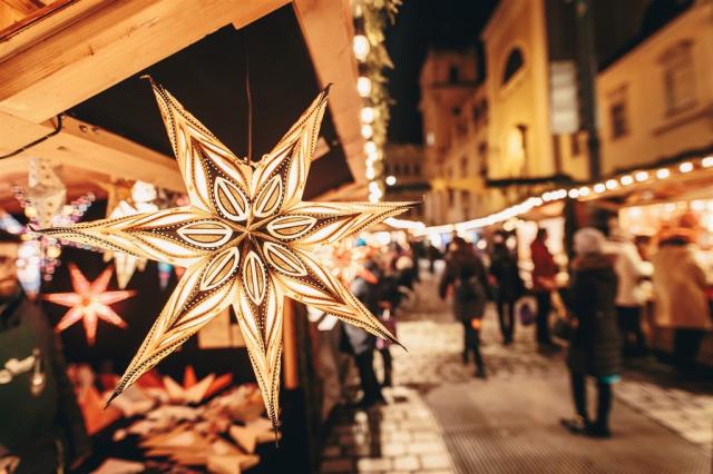 Rakousko - adventní Vídeň shutterstock_1220044639.jpg