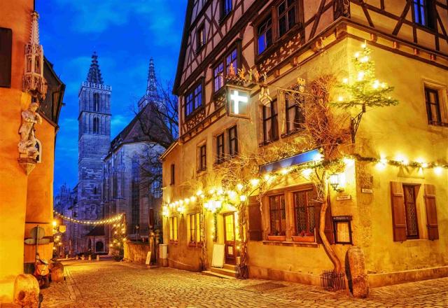 Německo Rothenburg zshutterstock_172557728.jpg