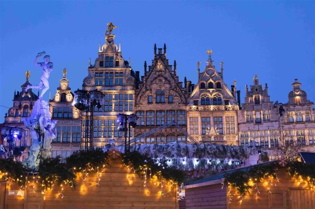 Belgie - adventní Antverpy shutterstock_1841708026.jpg