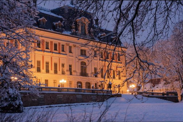 Polsko - zámek Pszczyna shutterstock_2290938621.jpg