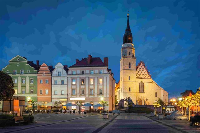 Polsko - Boleslawiec - basilika Panny Marie a sv. Mikuláše shut