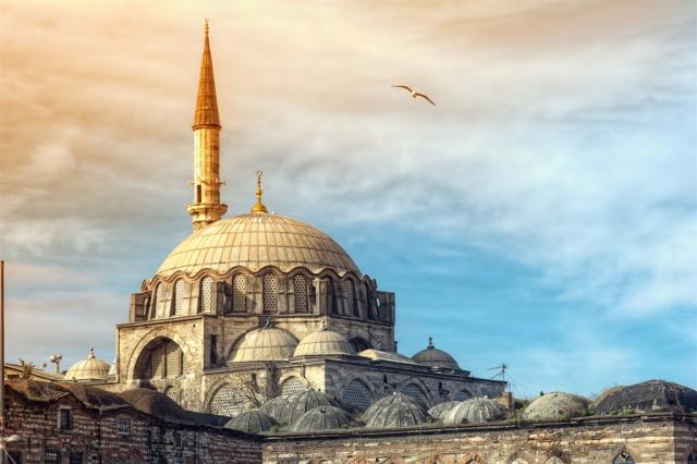 Turecko - Istanbul - Yeni Cami - Nová mešita shutterstock_25588