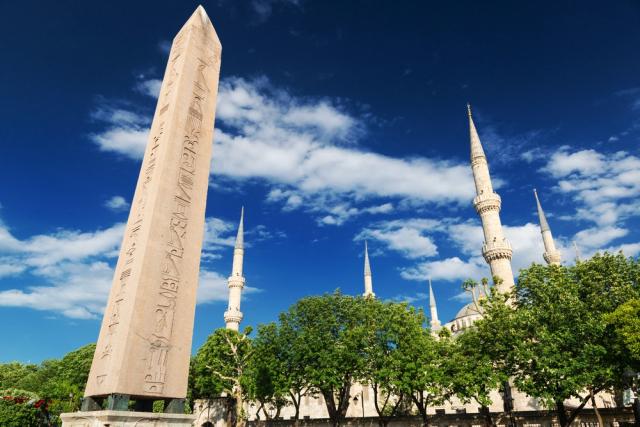 Istanbul shutterstock_143252944.jpg