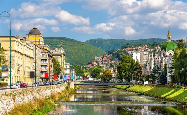 Bosna a Hercegovina Sarajevo shutterstock_331847912.jpg