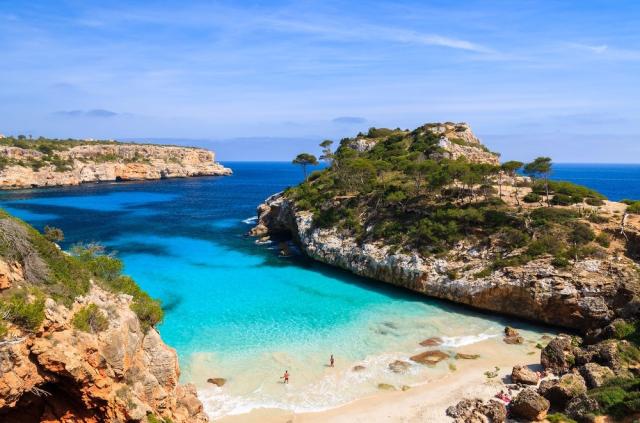 Španělsko - Mallorca - Cala des Moro  shutterstock_139769209.jp