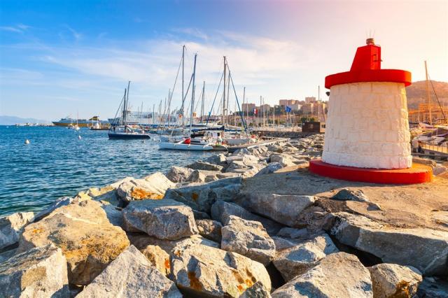 Korsika Ajaccio shutterstock_302965001.jpg