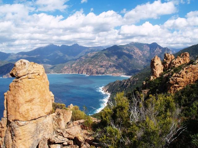 Korsika - Calanche shutterstock_41496799.jpg