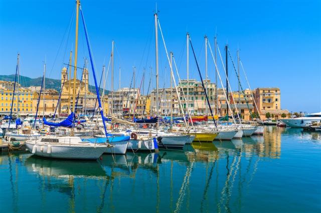 Korsika Bastia shutterstock_411484108.jpg