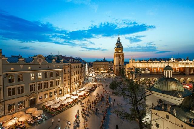Polsko Krakov 1shutterstock_3484520631[1].jpg