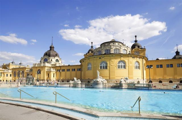 Budapešť - Szechenyi lázně 166217064.jpg