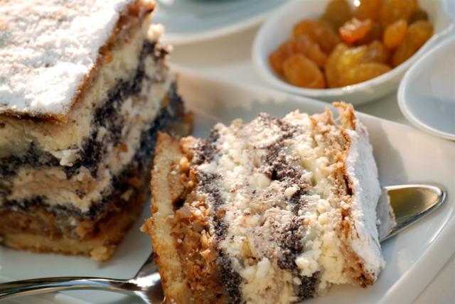 Slovinsko - Prekmurje - tradiční Gibanica shutterstock_12969303
