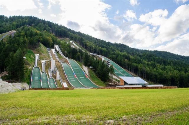 Slovinsko - Nordic Centre Planica shutterstock_2105281523.jpg