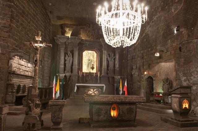 Polsko - Solný důl Wieliczka - shutterstock_31514062.jpg