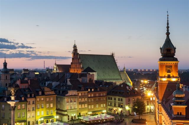 Polsko - Varšava - Staré město shutterstock_103589012.jpg