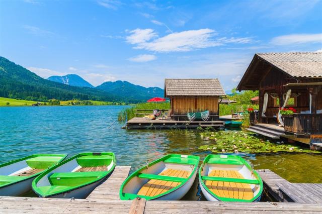 Rakousko Korutany jezero Weissensee shutterstock_407631997.jpg