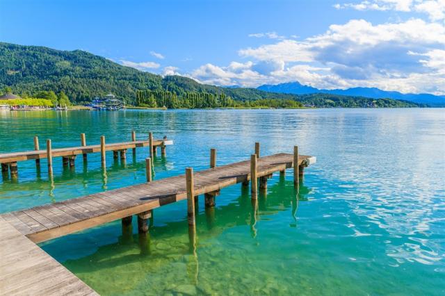 Rakousko Korutany Worthersee shutterstock_294768299.jpg