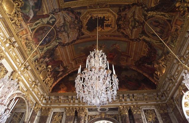Versailles122418102.jpg