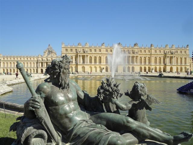 Francie Paris Versailles-pixa675070_1920.jpg