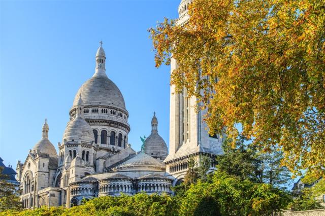 Paříž - Sacre Coeur shutterstock_228415852.jpg