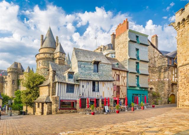Francie - Vitré shutterstock_o326563580.jpg
