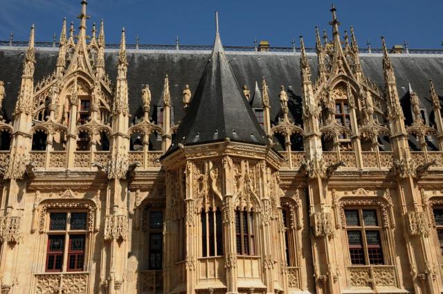 Francie - Normandie Rouen shutterstock_81529867.jpg