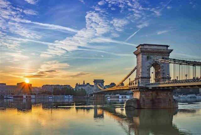 Maďarsko - Budapešť z shutterstock_311715596.jpg