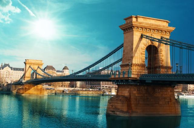 Budapešť shutterstock_99745157.jpg