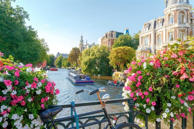 Holandsko - Amsterdam shutterstock_480751093.jpg