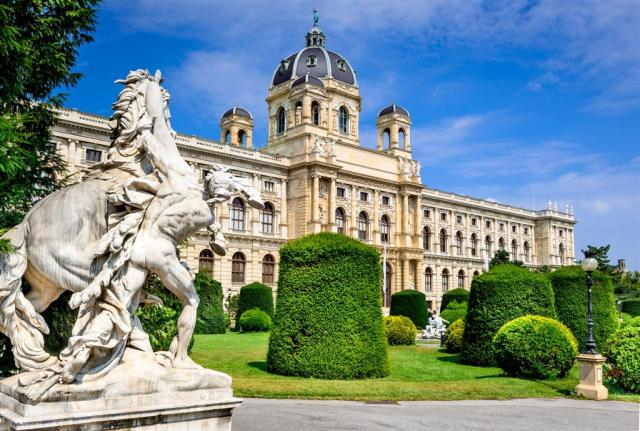 Rakousko Vídeň - muzeum 1shutterstock_310594220.jpg