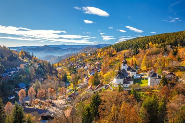 Slovensko - Špania Dolina shutterstock_1859226100.jpg