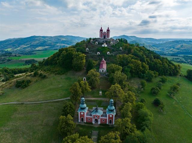 banska stiavnica-calvary-7431839_1280.jpg