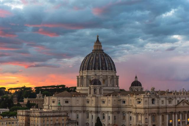 Itálie_Řím_st-peters-basilica-9183291_1280.jpg
