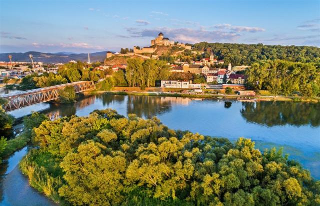 Slovensko - Trenčín shutterstock_737045611.jpg