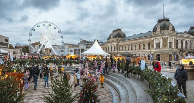 Panoráma - titulka Nitra.jpg