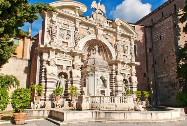 Itálie Tivoli Villa d Este shutterstock_120110917.jpg