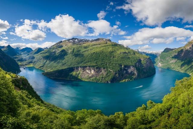 Norsko Geiranger fjord o shutterstock_548421886.jpg