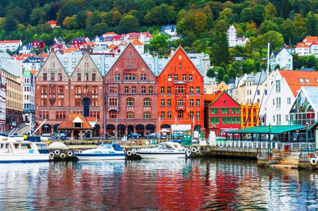 Norsko - Bergen shutterstock_1010547526.jpg