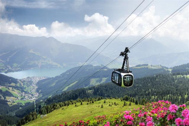 Rakousko Zell am See shutterstock_148116299.jpg